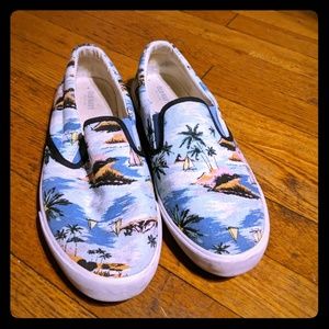 Old navy beach sliders